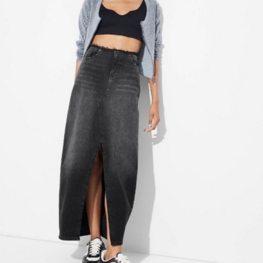 Wild Fable Fray Waist Low-Rise Denim Skirt Sz 4